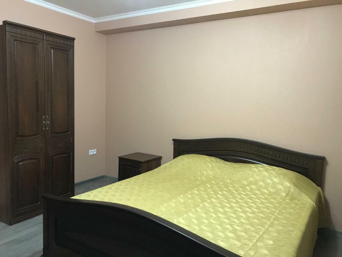 Gudauta Hotel Luaran gambar