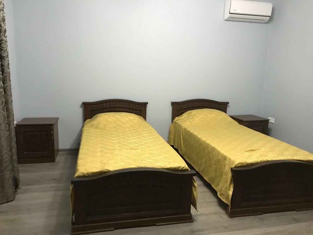 Gudauta Hotel Luaran gambar