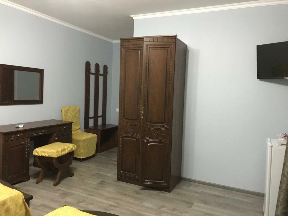 Gudauta Hotel Luaran gambar